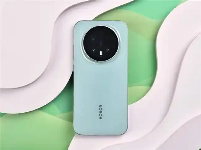 AI手机谁领风骚?荣耀Magic8引爆2025旗舰新纪元