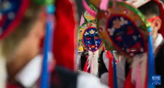 童声唱响雪域新篇：西藏少年让藏戏焕发天籁之音