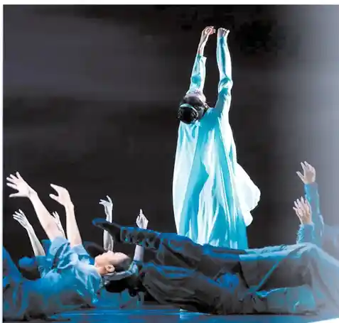 十周年华章启幕！舞剧《李清照》以词魂跃动惊艳登陆上海国际舞蹈中心